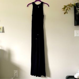 Dana Buchman size 6 black maxi dress
